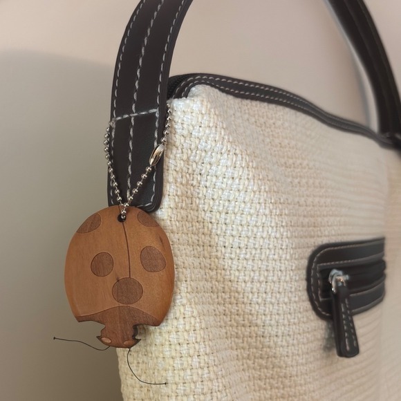 Stone Mountain Handbags - Stone Mountain‎ Shoulder Bag Women Medium Cream Brown EUC Woven Ladybug Charm
